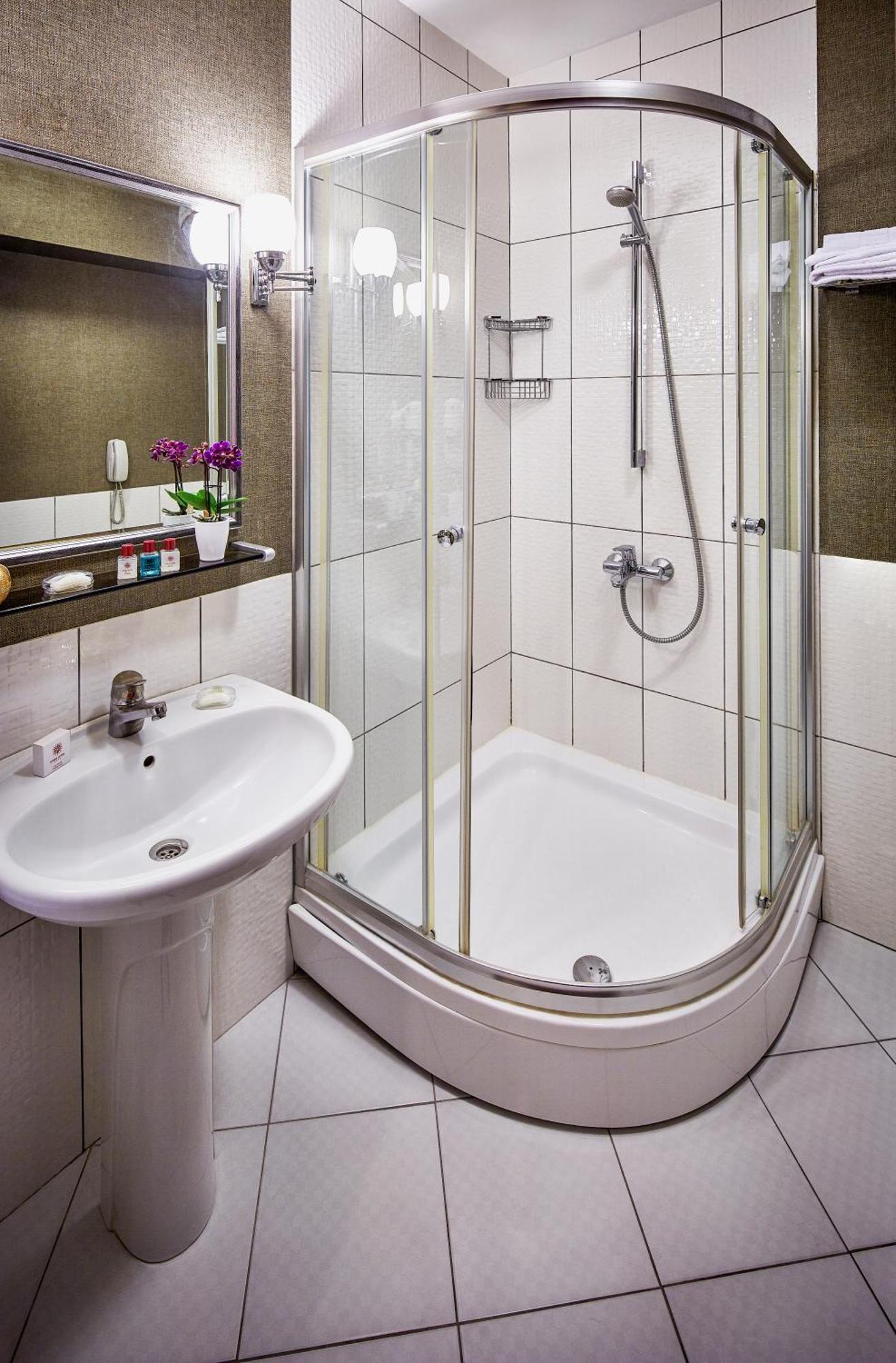 Standard Double Room,159465936:JPEG
